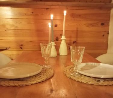 Quimper Apartment | Escapade Romantique sous les toits de Kéréon - Centre Historique, rue piétonne