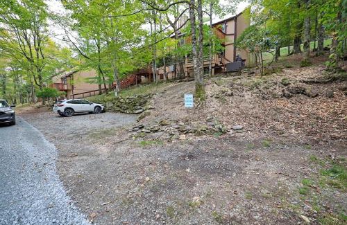 Beech Mountain Apartment | Escape at Beech Mt, Near Ski Resort & Trails