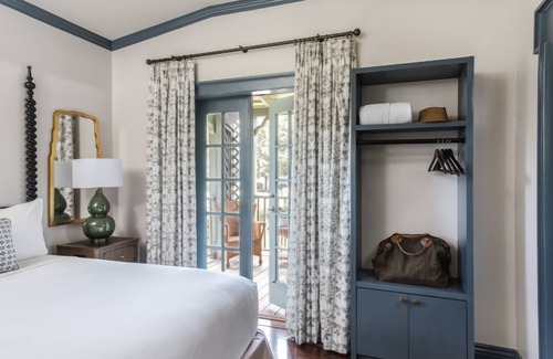 Adairsville Hotel | Escape & Rejuvenate in 4 Charming Cottages w/Amenities Indoors and Outdoors!