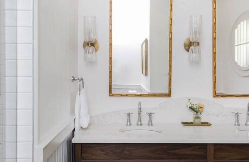 Adairsville Hotel | Escape & Rejuvenate in 4 Charming Cottages w/Amenities Indoors and Outdoors!