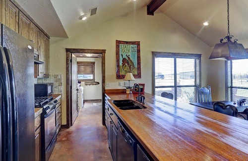 Giddings House | Escape to Giddings - Charming 2-Bedroom Vacation Home