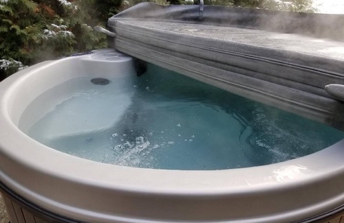 Greenbush Cottage | Escape To Our Cozy Vintage Cottage in Northeast Michigan