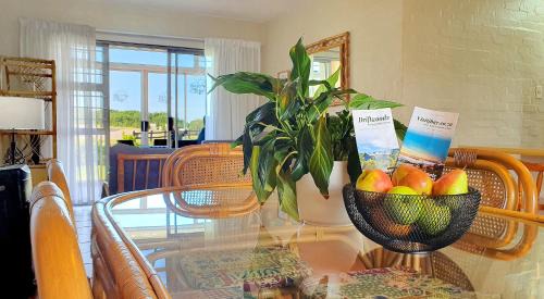 Aston Bay Apartment | Escape to Paradise: Beachside Apartment