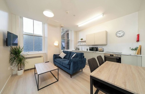 Montrose Apartment | Esk @ Benmore Apartments (2nd floor 2 bed)