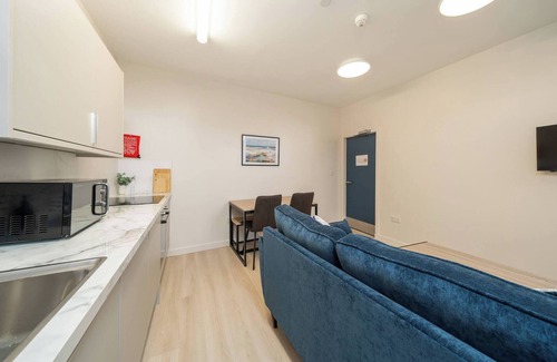Montrose Apartment | Esk @ Benmore Apartments (2nd floor 2 bed)