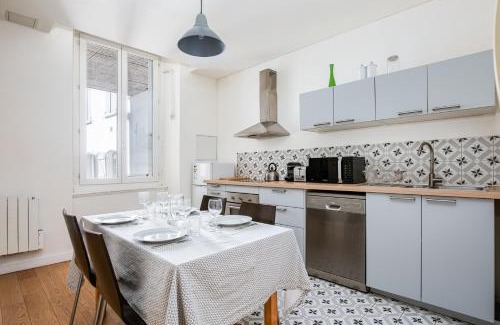 Saint - Michel Apartment | Espace et lumière - T3 - Palais de Justice