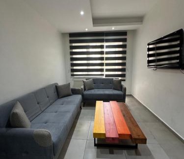 Tepebası Apartment | Espark baglar 1+1+ teraslı daire