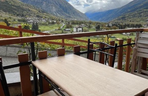 Lavancher Apartment | Espoire vignes maison cir vda 0060