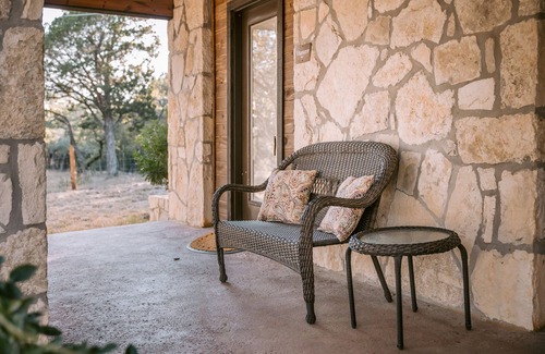 Dripping Springs House | Estable - Asante Lodging & Events