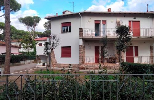 Marina di Castagneto Carducci Apartment | Ester a soli 150m. dal mare