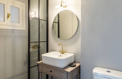 Stafylos Apartment | Estia Seaview Room - Ariadne Skopelos Getaway