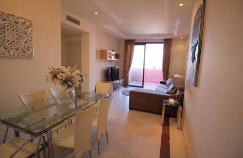 Nikki Beach Apartment | Estrelicia