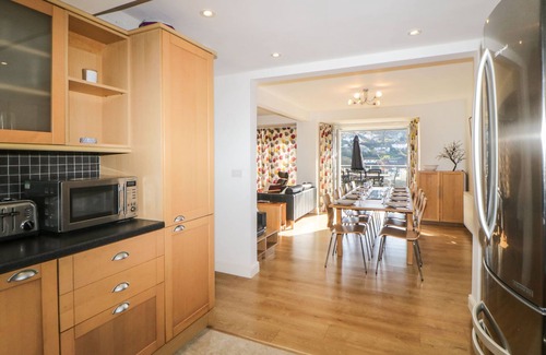 Newton Ferrers House | ESTUARY VIEW, family friendly, with a garden in Newton Ferrers