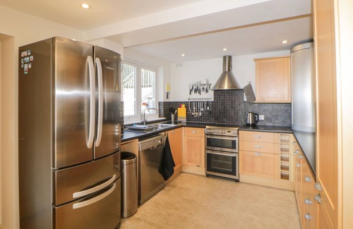 Newton Ferrers House | ESTUARY VIEW, family friendly, with a garden in Newton Ferrers