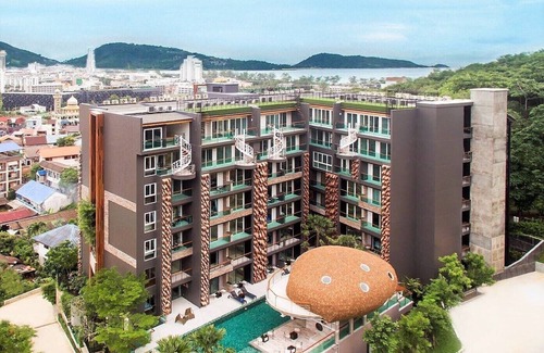 Patong Apartment | ET612 Convenient studio - quiet spot, pool