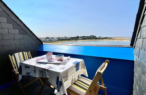 Etel Apartment | Étel: 2-Room Apartment 37 sqm - Balcony and Parking