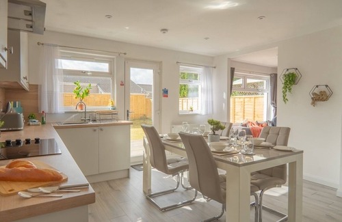 Glasgow House | Etive House - 3 bedroom stylish home