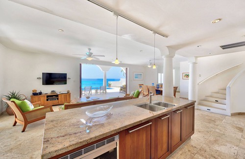 Maho Villa | Etoile de Mer - Shore Pointe community villa