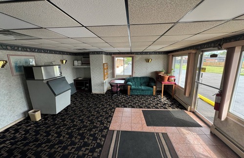 Bay City Hotel | Euclid Motel