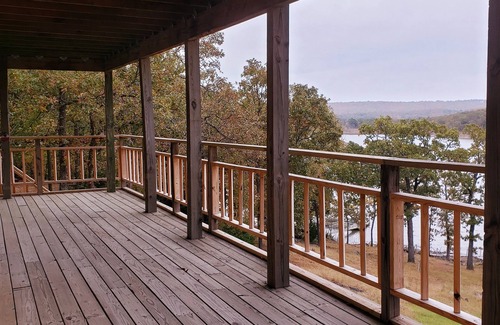 Canadian House | Eufaula Lakefront House In Quiet Neighborhood w/Private Dock & Game room