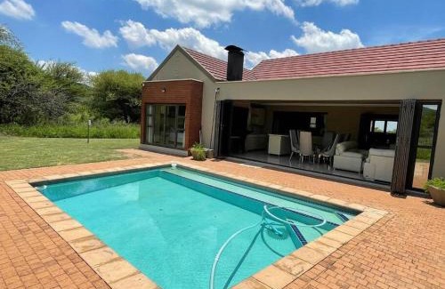 Mookgopong House | Euphoria Golf Estate House 196 Rooibok