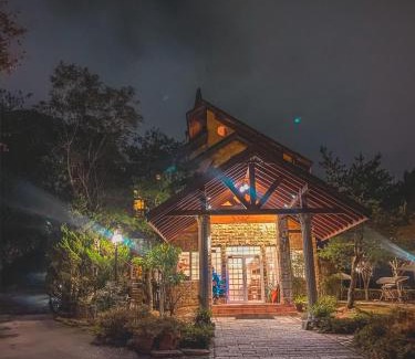 Ren'ai House | Euro Country Villa