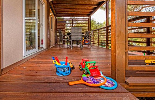 Borik Resort | Eurocamp Mobile Homes at Campsite Porton Biondi