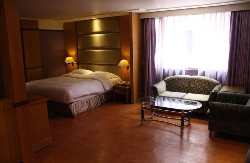 Xinying Hotel | European Castle歐堡商務汽車旅館有限公司