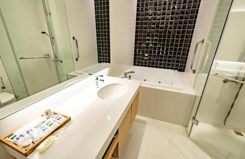 East District Hotel | Eusta Motel