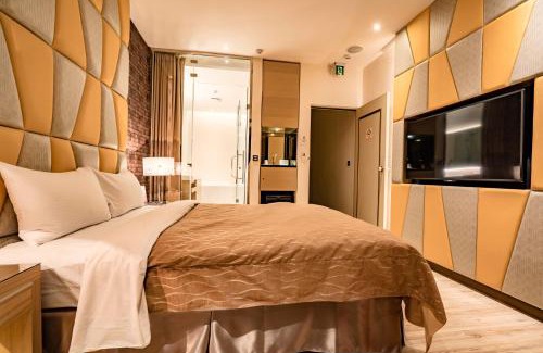 East District Hotel | Eusta Motel