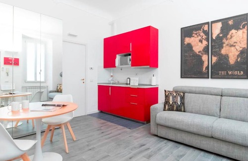 Porta Venezia Apartment | Eustachi 16