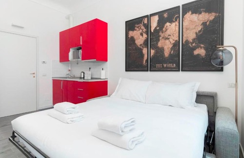 Porta Venezia Apartment | Eustachi 16