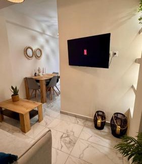 Nea Chalkidona Apartment | Eva’s home