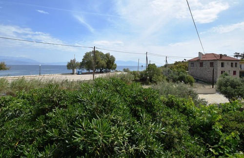 Evrostina Cottage | Evagelia's House 90 square meters by the Beach near the Mountain