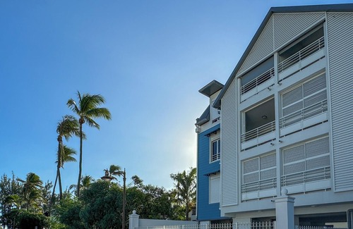 Etang Sale Les Bains Apartment | EVASION SAINT LEU, APARTMENT 100 M FROM THE SEA