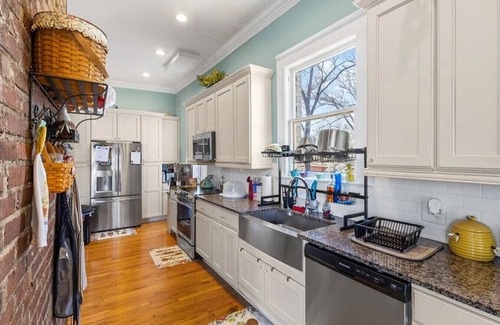 Anderson House | Events Space! 4 Suites, Private Yard, Huge Workspace