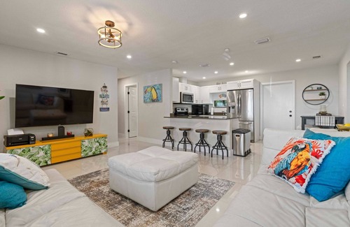 West Little River House | Everything You Need for Comfort!