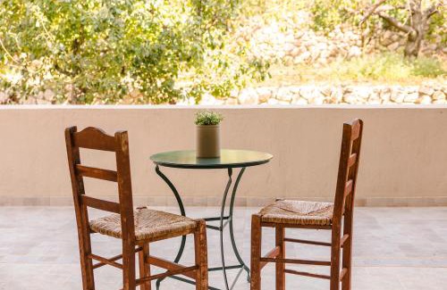 Leivathos Apartment | Evianna Studios