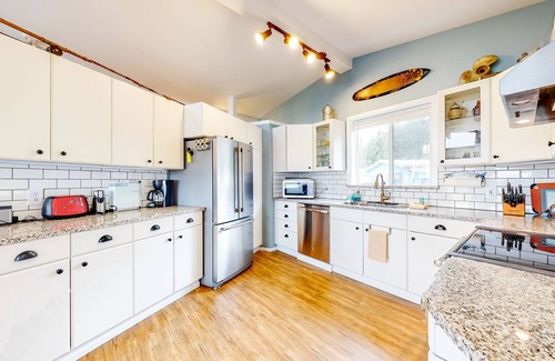 Coupeville House | Evinrude Escape | House in Coupeville with boat launch & beach access