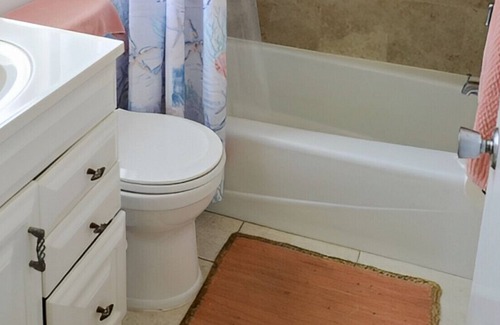 South Venice House | Excellent 2BR Getaway Beach House for Families!