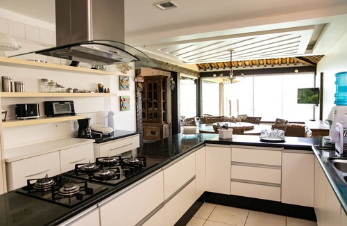 Joao Fernandes House | Excellent Beach House, in João Fernandes overlooking Praia Brava
