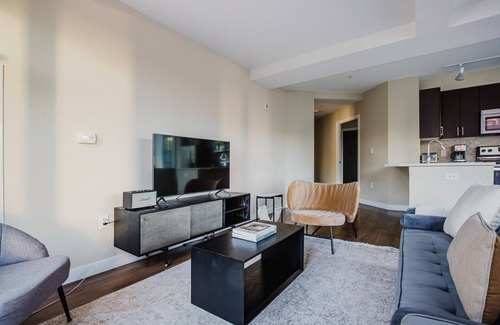 Theatre District Apartment | Excellent Chinatown 2BR w/Gym & W/D, nr Restaurants, by Blueground