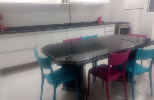 Praia Grande Apartment | Excellent coverage of 3 bedrooms for 12 people, close to the beach.