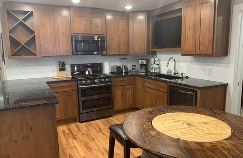 Tulsa House | Excellent location right across the street from the Expo Center! – Sleeps 8
