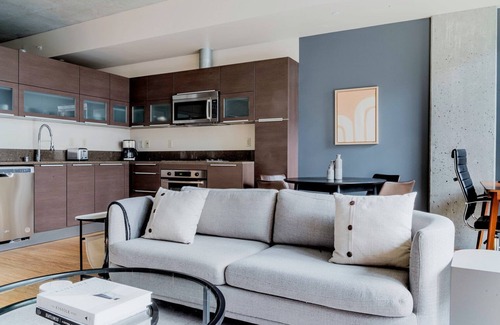 South Lake Union Apartment | Excellent SLU 1BR w/Gym, Rooftop, Parking & Pet Area, by Blueground