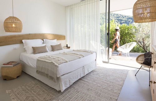 Calcatoggio House | Exceptional House with breathtaking view over the sea(the original not the copy)