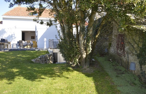 Pornic House | EXCEPTIONAL HOUSE IN THE CENTER OF PORNIC WITH INDOOR POOL AND GARDEN