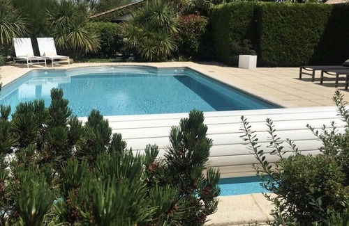 Cubnezais Villa | Exceptionnel Proche Bordeaux Maison de Charme Jacuzzi Sauna Piscine Privatifs