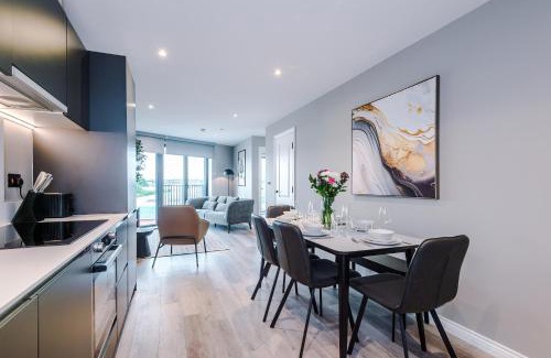 Holbeck Apartment | Exclusive 3 Bed Flat - Leeds City Centre