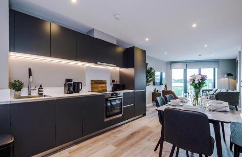 Holbeck Apartment | Exclusive 3 Bed Flat - Leeds City Centre